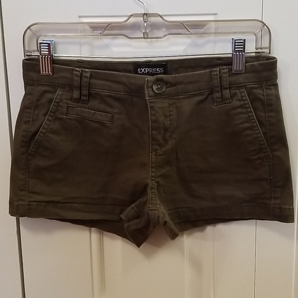 Express Shorts - Picture 1 of 5